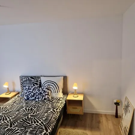 Apartment In - 100m From Train Station And 20 Min From Paris St Lazare, Private Parking