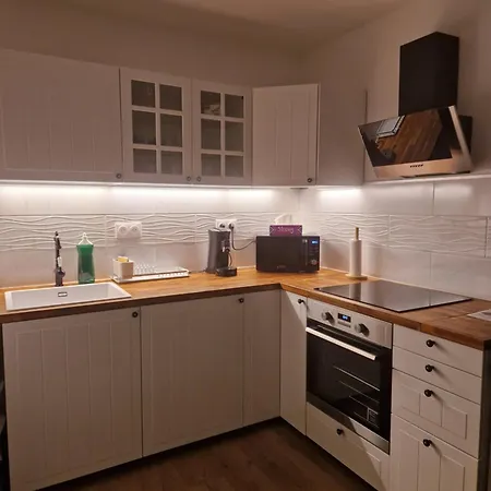 Apartment In - 100m From Train Station And 20 Min From Paris St Lazare, Private Parking *